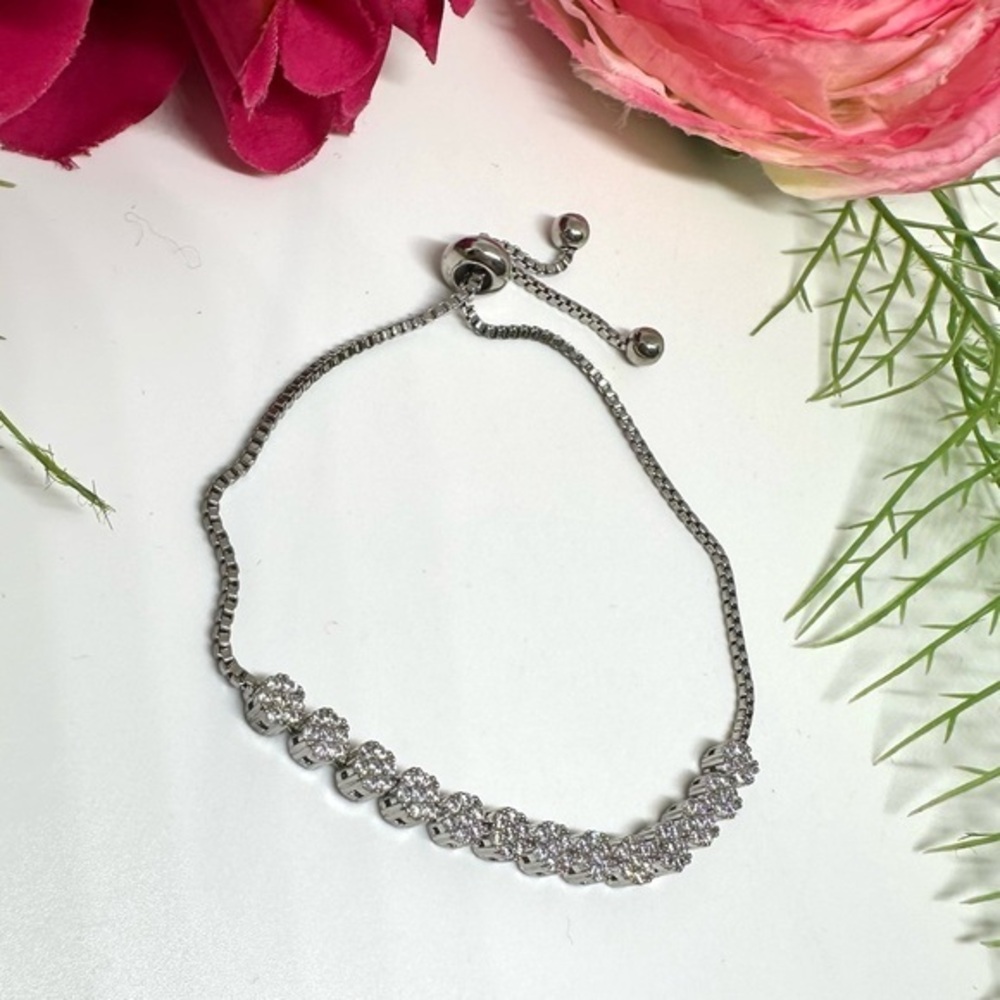 NEW⚜️Rhinestone Embellished Drawstring Bracelet